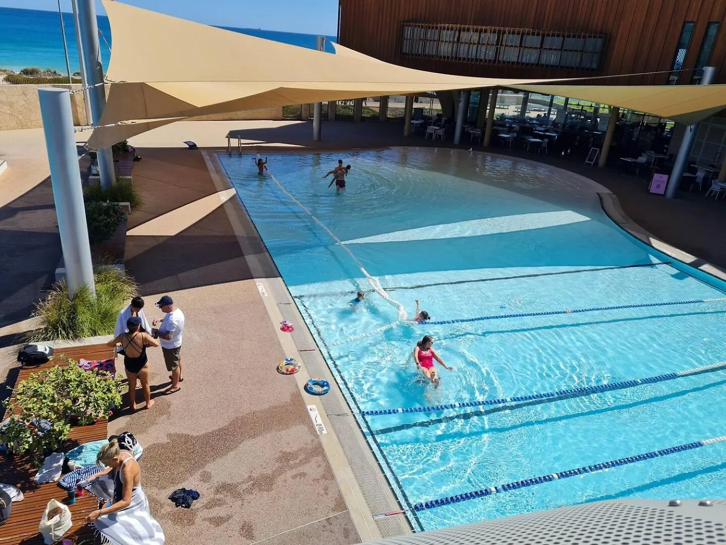 Feriehus Chic 2 Bed Apartment On Scarborough Beach Perth Australien